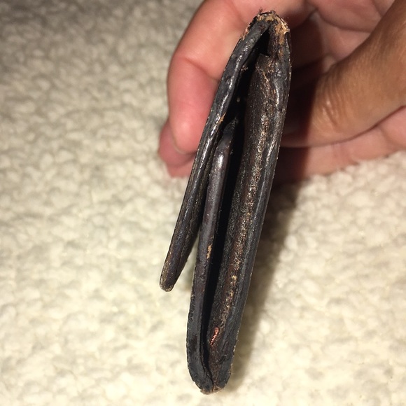 Louis Vuitton Damier Ebene Key Keeper Case - Picture 6 of 11